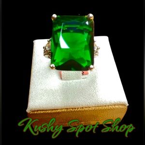 NWT ☘️ EMERALD STATEMENT Art Deco Style adorned CZ 💎 Sterling Silver Ring sz 6